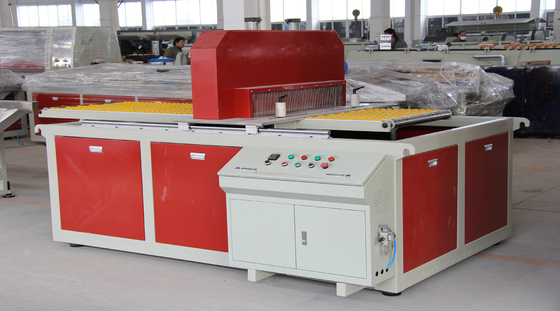 32.9 rpm 나사 속도 나사 디자인을 위한 이중 나사 PVC 천장 패널 생산 라인