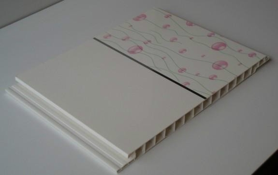 32.9 rpm 나사 속도 나사 디자인을 위한 이중 나사 PVC 천장 패널 생산 라인
