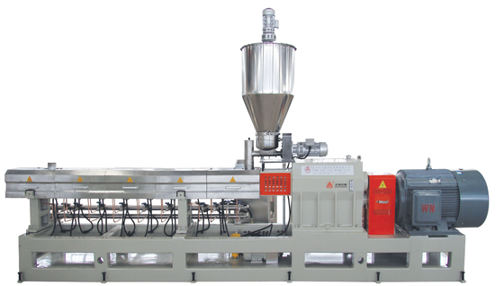 PE 플라스틱 가공된 PP 펠레티제 extrusion 라인 38CrMoALA 나사 물질을 특징으로