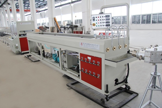 16-63 PVC 파이프 추출 라인 자동 스파킹 및 나사 속도 32.9 rpm